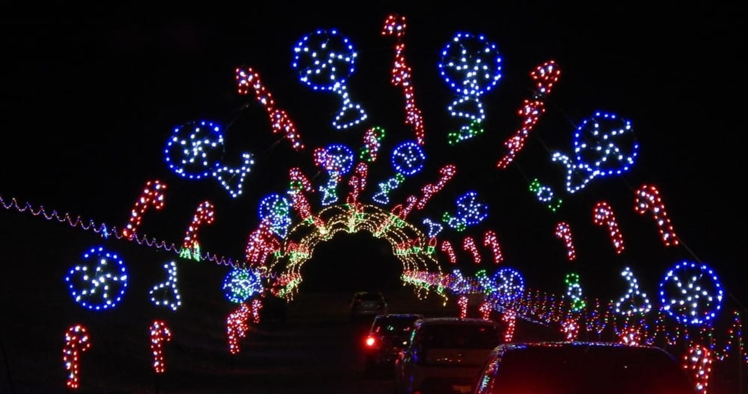 Glittering Lights (Las Vegas, Nevada) from The Most Amazing Christmas Light Displays in America